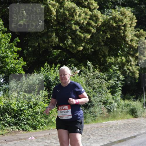 14.06.2026 - REWE Women's Run Jannik Wohlers http://msf.ph/oto/9803149 14.06.2026 10:17:56 Laufen 10381, 7 meine-sportfotos.de