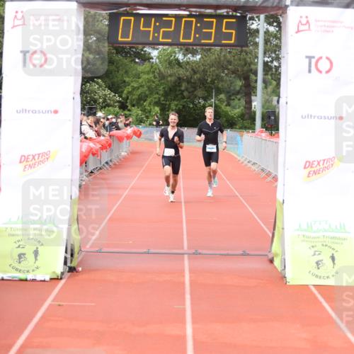 14.06.2026 - 7 Türme Triathlon Andreas Tolksdorf http://msf.ph/oto/9803158 14.06.2026 15:20:33 Ziel 838, 947, 1014, 1157 meine-sportfotos.de