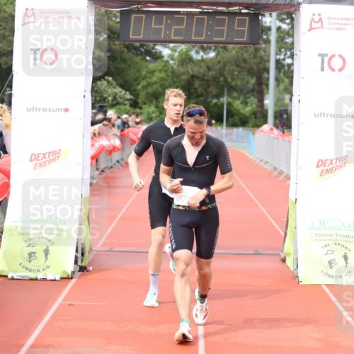 14.06.2026 - 7 Türme Triathlon Andreas Tolksdorf http://msf.ph/oto/9803181 14.06.2026 15:20:37 Ziel 1014, 1157 meine-sportfotos.de