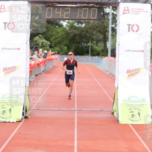 14.06.2026 - 7 Türme Triathlon Andreas Tolksdorf http://msf.ph/oto/9803202 14.06.2026 15:20:59 Ziel 995 meine-sportfotos.de