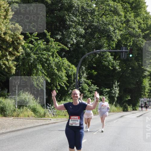 14.06.2026 - REWE Women's Run Jannik Wohlers http://msf.ph/oto/9803230 14.06.2026 10:18:55 Laufen 10459 meine-sportfotos.de