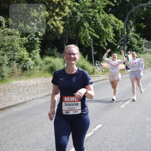 14.06.2026 - REWE Women's Run Jannik Wohlers http://msf.ph/oto/9803231 14.06.2026 10:18:57 Laufen 10459 meine-sportfotos.de