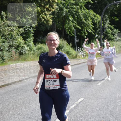 14.06.2026 - REWE Women's Run Jannik Wohlers http://msf.ph/oto/9803234 14.06.2026 10:18:57 Laufen 10459 meine-sportfotos.de