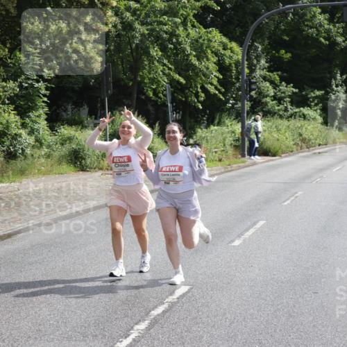 14.06.2026 - REWE Women's Run Jannik Wohlers http://msf.ph/oto/9803246 14.06.2026 10:18:59 Laufen 10135, 10136 meine-sportfotos.de
