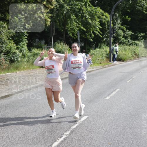 14.06.2026 - REWE Women's Run Jannik Wohlers http://msf.ph/oto/9803252 14.06.2026 10:18:59 Laufen 10135, 10136 meine-sportfotos.de