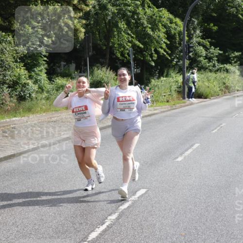 14.06.2026 - REWE Women's Run Jannik Wohlers http://msf.ph/oto/9803253 14.06.2026 10:18:59 Laufen 10135, 10136 meine-sportfotos.de