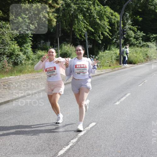 14.06.2026 - REWE Women's Run Jannik Wohlers http://msf.ph/oto/9803254 14.06.2026 10:18:59 Laufen 10135, 10136, 7 meine-sportfotos.de