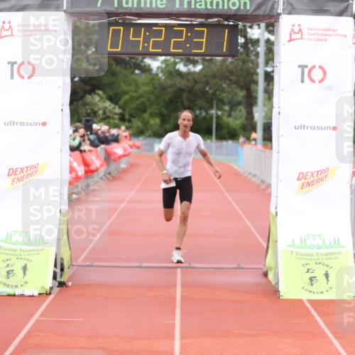 14.06.2026 - 7 Türme Triathlon Andreas Tolksdorf http://msf.ph/oto/9803261 14.06.2026 15:22:30 Ziel 1152 meine-sportfotos.de