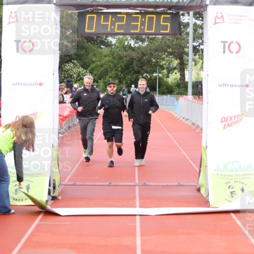 14.06.2026 - 7 Türme Triathlon Andreas Tolksdorf http://msf.ph/oto/9803291 14.06.2026 15:23:04 Ziel 1020, 1198 meine-sportfotos.de