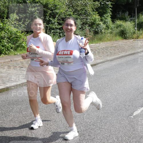 14.06.2026 - REWE Women's Run Jannik Wohlers http://msf.ph/oto/9803293 14.06.2026 10:19:00 Laufen 10135, 657, 10136 meine-sportfotos.de