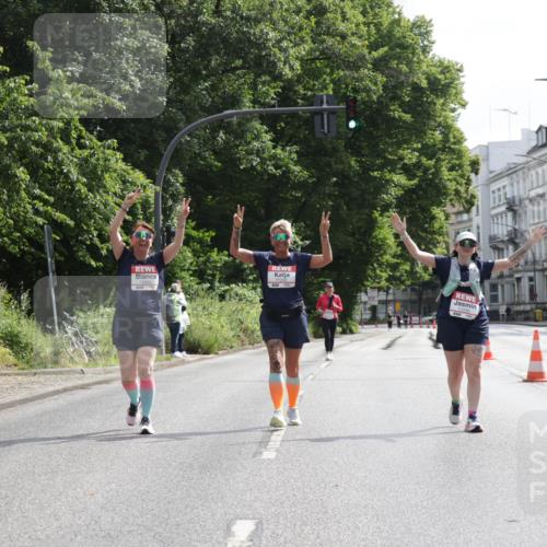 14.06.2026 - REWE Women's Run Jannik Wohlers http://msf.ph/oto/9803308 14.06.2026 10:19:32 Laufen 11232, 11230, 01 meine-sportfotos.de