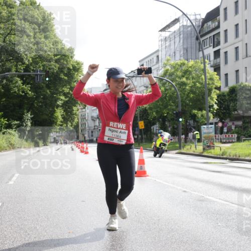 14.06.2026 - REWE Women's Run Jannik Wohlers http://msf.ph/oto/9803370 14.06.2026 10:19:46 Laufen 11364 meine-sportfotos.de
