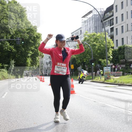 14.06.2026 - REWE Women's Run Jannik Wohlers http://msf.ph/oto/9803372 14.06.2026 10:19:46 Laufen 11364, 7 meine-sportfotos.de