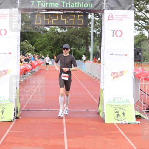 14.06.2026 - 7 Türme Triathlon Andreas Tolksdorf http://msf.ph/oto/9803462 14.06.2026 15:24:34 Ziel 661, 897, 1151 meine-sportfotos.de