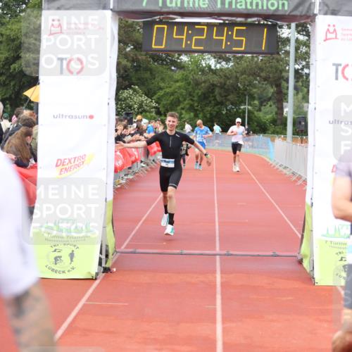 14.06.2026 - 7 Türme Triathlon Andreas Tolksdorf http://msf.ph/oto/9803508 14.06.2026 15:24:50 Ziel 873, 950, 959, 1019, 1026 meine-sportfotos.de