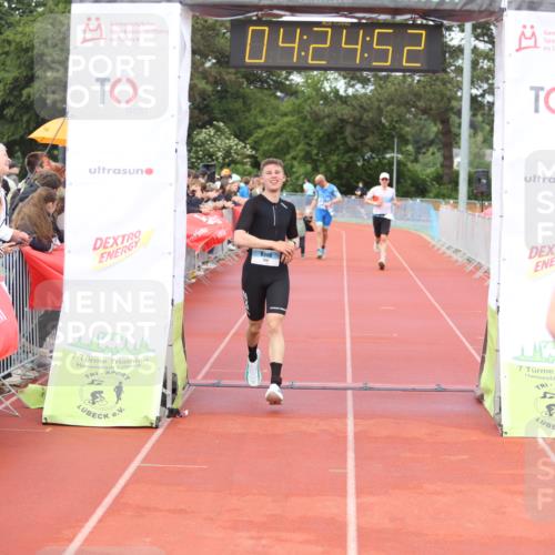 14.06.2026 - 7 Türme Triathlon Andreas Tolksdorf http://msf.ph/oto/9803511 14.06.2026 15:24:50 Ziel 873, 950, 959, 1019, 1026 meine-sportfotos.de