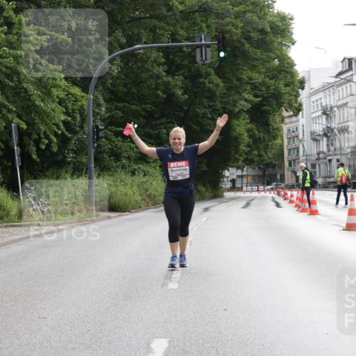 14.06.2026 - REWE Women's Run Jannik Wohlers http://msf.ph/oto/9803567 14.06.2026 10:23:02 Laufen 1 meine-sportfotos.de