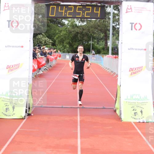 14.06.2026 - 7 Türme Triathlon Andreas Tolksdorf http://msf.ph/oto/9803575 14.06.2026 15:25:22 Ziel 746 meine-sportfotos.de