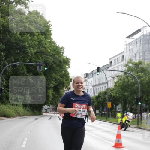 14.06.2026 - REWE Women's Run Jannik Wohlers http://msf.ph/oto/9803587 14.06.2026 10:23:06 Laufen 57, 0228 meine-sportfotos.de