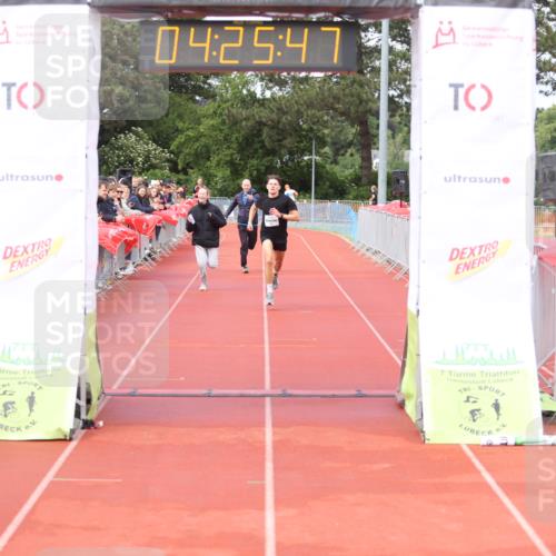 14.06.2026 - 7 Türme Triathlon Andreas Tolksdorf http://msf.ph/oto/9803599 14.06.2026 15:25:46 Ziel 1192 meine-sportfotos.de