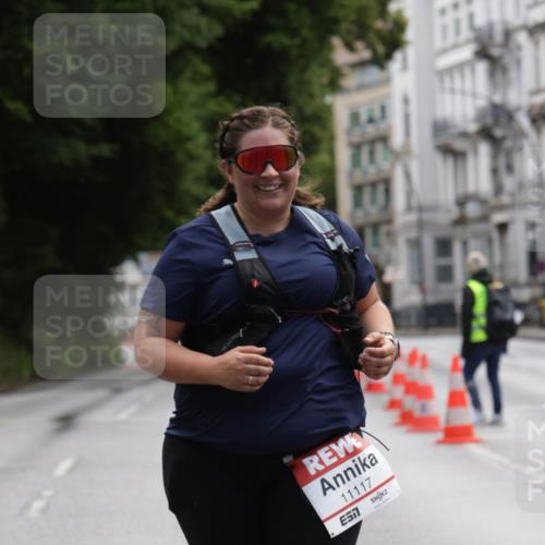 14.06.2026 - REWE Women's Run Jannik Wohlers http://msf.ph/oto/9803650 14.06.2026 10:24:59 Laufen 11117, 7 meine-sportfotos.de