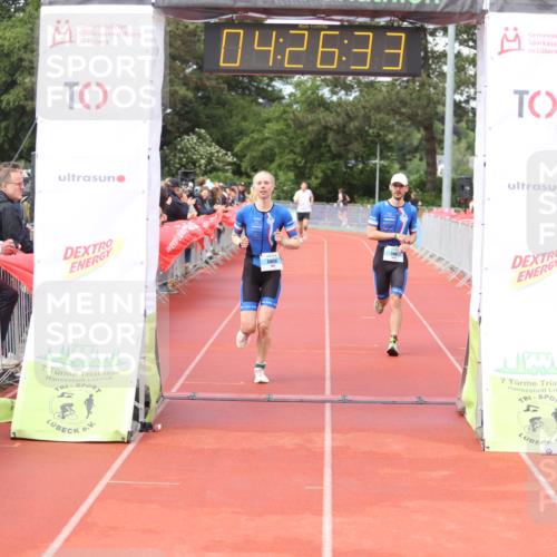 14.06.2026 - 7 Türme Triathlon Andreas Tolksdorf http://msf.ph/oto/9803682 14.06.2026 15:26:32 Ziel 1001, 1030 meine-sportfotos.de