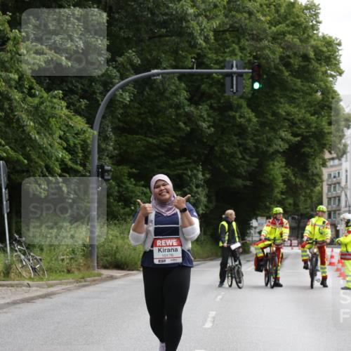 14.06.2026 - REWE Women's Run Jannik Wohlers http://msf.ph/oto/9803707 14.06.2026 10:28:19 Laufen 10176 meine-sportfotos.de