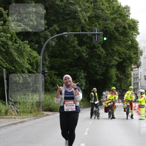 14.06.2026 - REWE Women's Run Jannik Wohlers http://msf.ph/oto/9803709 14.06.2026 10:28:19 Laufen 10176, 57 meine-sportfotos.de