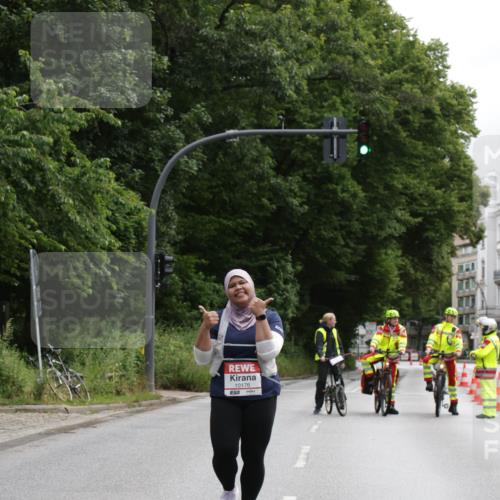 14.06.2026 - REWE Women's Run Jannik Wohlers http://msf.ph/oto/9803711 14.06.2026 10:28:19 Laufen 10176 meine-sportfotos.de