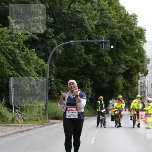 14.06.2026 - REWE Women's Run Jannik Wohlers http://msf.ph/oto/9803715 14.06.2026 10:28:19 Laufen 10176 meine-sportfotos.de