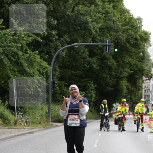 14.06.2026 - REWE Women's Run Jannik Wohlers http://msf.ph/oto/9803721 14.06.2026 10:28:20 Laufen 10176 meine-sportfotos.de