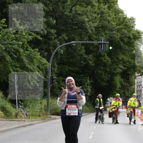 14.06.2026 - REWE Women's Run Jannik Wohlers http://msf.ph/oto/9803725 14.06.2026 10:28:20 Laufen 10176, 57 meine-sportfotos.de