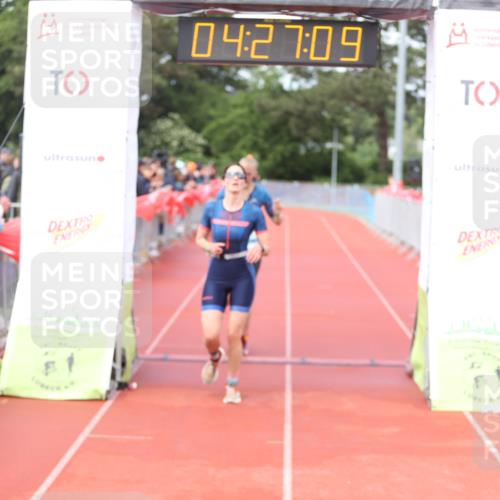 14.06.2026 - 7 Türme Triathlon Andreas Tolksdorf http://msf.ph/oto/9803756 14.06.2026 15:27:08 Ziel 925, 1161, 1170 meine-sportfotos.de
