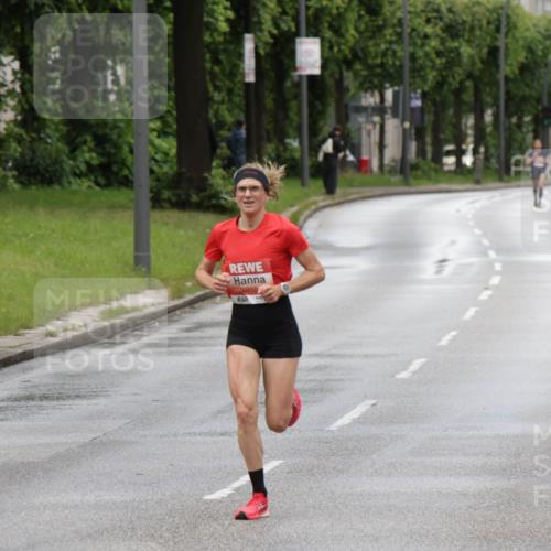 14.06.2026 - REWE Women's Run Jannik Wohlers http://msf.ph/oto/9803781 14.06.2026 10:36:33 Laufen 5910 meine-sportfotos.de