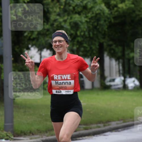 14.06.2026 - REWE Women's Run Jannik Wohlers http://msf.ph/oto/9803786 14.06.2026 10:36:35 Laufen 5910, 7 meine-sportfotos.de