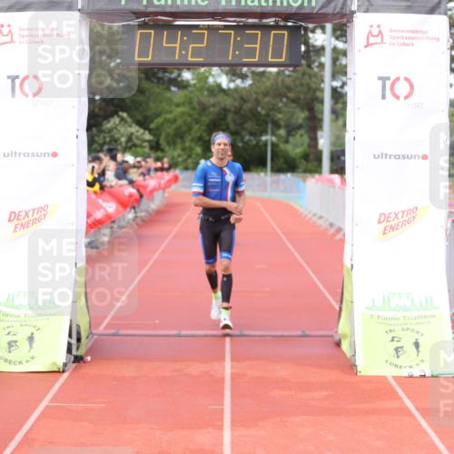 14.06.2026 - 7 Türme Triathlon Andreas Tolksdorf http://msf.ph/oto/9803791 14.06.2026 15:27:29 Ziel 851, 994 meine-sportfotos.de