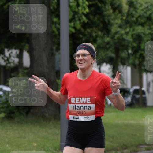 14.06.2026 - REWE Women's Run Jannik Wohlers http://msf.ph/oto/9803793 14.06.2026 10:36:36 Laufen 5910, 7 meine-sportfotos.de
