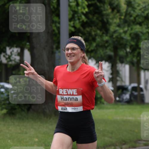 14.06.2026 - REWE Women's Run Jannik Wohlers http://msf.ph/oto/9803795 14.06.2026 10:36:36 Laufen 5910, 7 meine-sportfotos.de