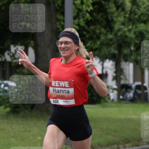 14.06.2026 - REWE Women's Run Jannik Wohlers http://msf.ph/oto/9803796 14.06.2026 10:36:36 Laufen 5910, 57 meine-sportfotos.de