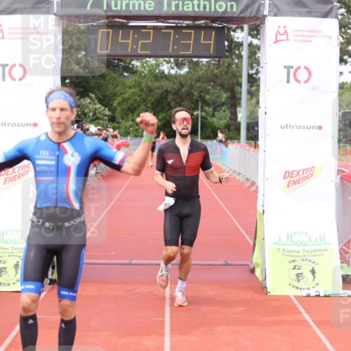 14.06.2026 - 7 Türme Triathlon Andreas Tolksdorf http://msf.ph/oto/9803816 14.06.2026 15:27:33 Ziel 851, 994 meine-sportfotos.de