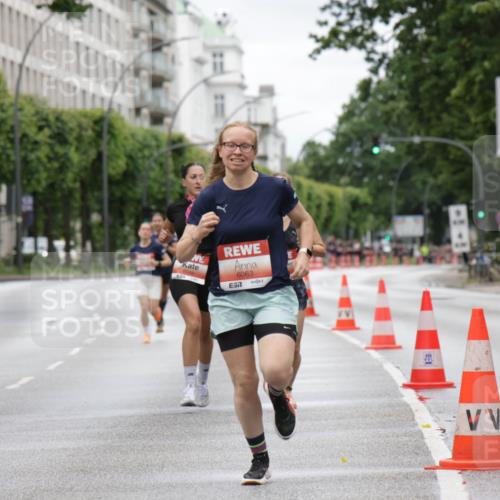 14.06.2026 - REWE Women's Run Jannik Wohlers http://msf.ph/oto/9803846 14.06.2026 10:36:45 Laufen 6049, 6063, 7 meine-sportfotos.de