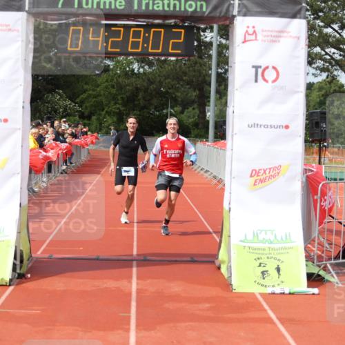 14.06.2026 - 7 Türme Triathlon Andreas Tolksdorf http://msf.ph/oto/9803867 14.06.2026 15:28:01 Ziel 906, 1171 meine-sportfotos.de