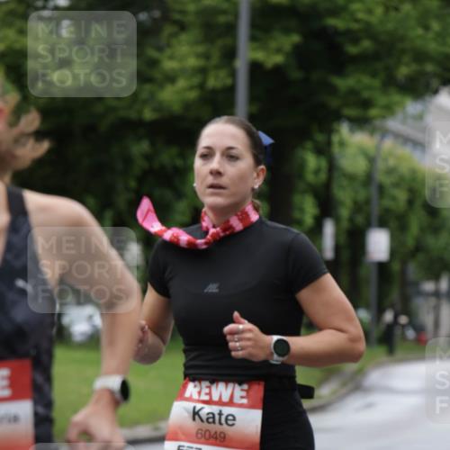 14.06.2026 - REWE Women's Run Jannik Wohlers http://msf.ph/oto/9803881 14.06.2026 10:36:50 Laufen 6049, 7 meine-sportfotos.de