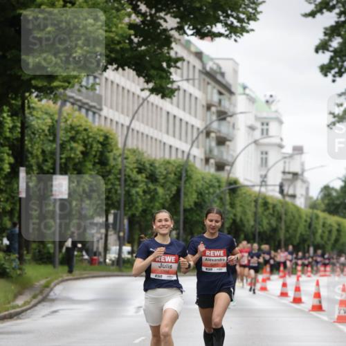 14.06.2026 - REWE Women's Run Jannik Wohlers http://msf.ph/oto/9803882 14.06.2026 10:36:51 Laufen 5386, 7, 5263, 657 meine-sportfotos.de