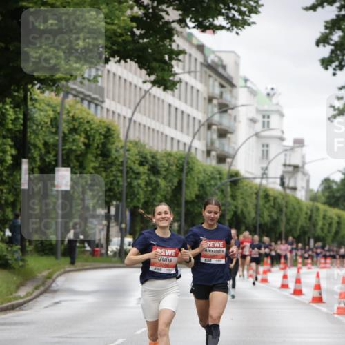 14.06.2026 - REWE Women's Run Jannik Wohlers http://msf.ph/oto/9803885 14.06.2026 10:36:52 Laufen 5386, 7, 657, 5263 meine-sportfotos.de