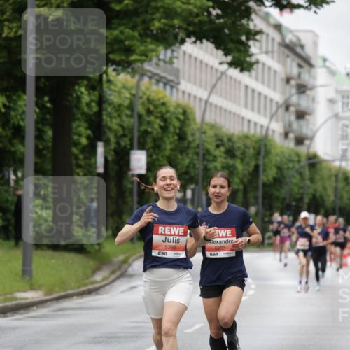 14.06.2026 - REWE Women's Run Jannik Wohlers http://msf.ph/oto/9803890 14.06.2026 10:36:53 Laufen 5386, 5263, 7, 657 meine-sportfotos.de