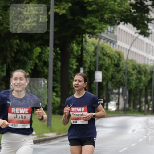 14.06.2026 - REWE Women's Run Jannik Wohlers http://msf.ph/oto/9803912 14.06.2026 10:36:54 Laufen 5386, 5263, 57 meine-sportfotos.de