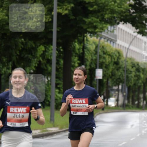 14.06.2026 - REWE Women's Run Jannik Wohlers http://msf.ph/oto/9803913 14.06.2026 10:36:54 Laufen 5263, 7 meine-sportfotos.de