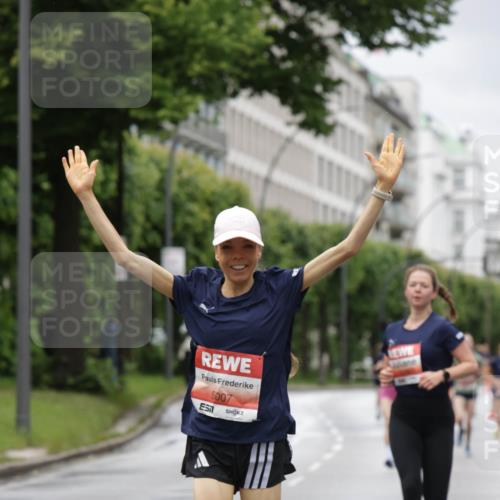 14.06.2026 - REWE Women's Run Jannik Wohlers http://msf.ph/oto/9803934 14.06.2026 10:37:03 Laufen 5007 meine-sportfotos.de