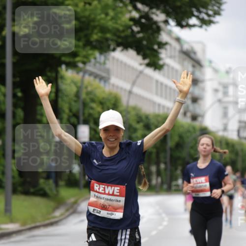 14.06.2026 - REWE Women's Run Jannik Wohlers http://msf.ph/oto/9803936 14.06.2026 10:37:03 Laufen 5007 meine-sportfotos.de